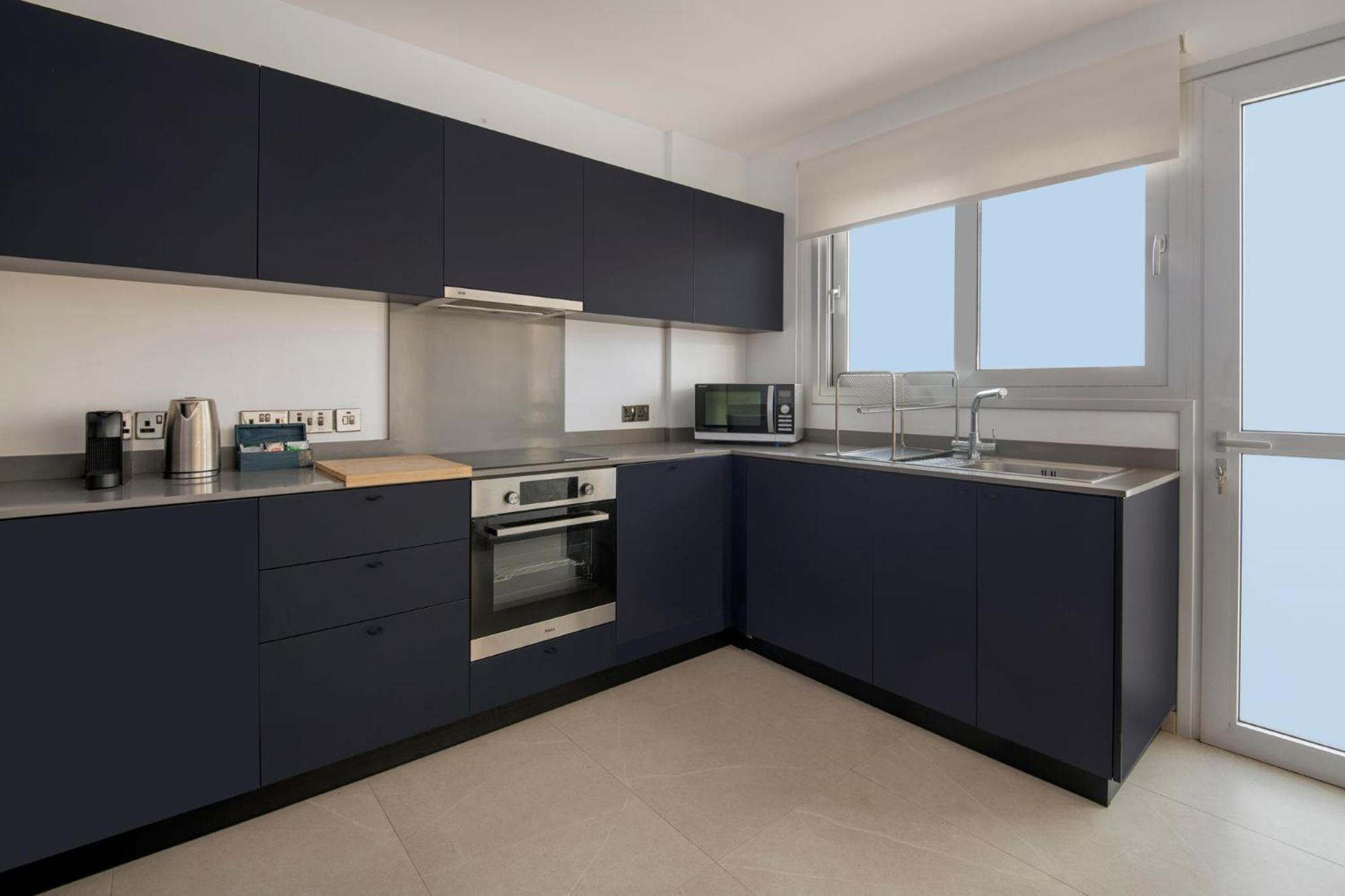 Amazing Two Bedroom Apartment Larnaka Exterior foto